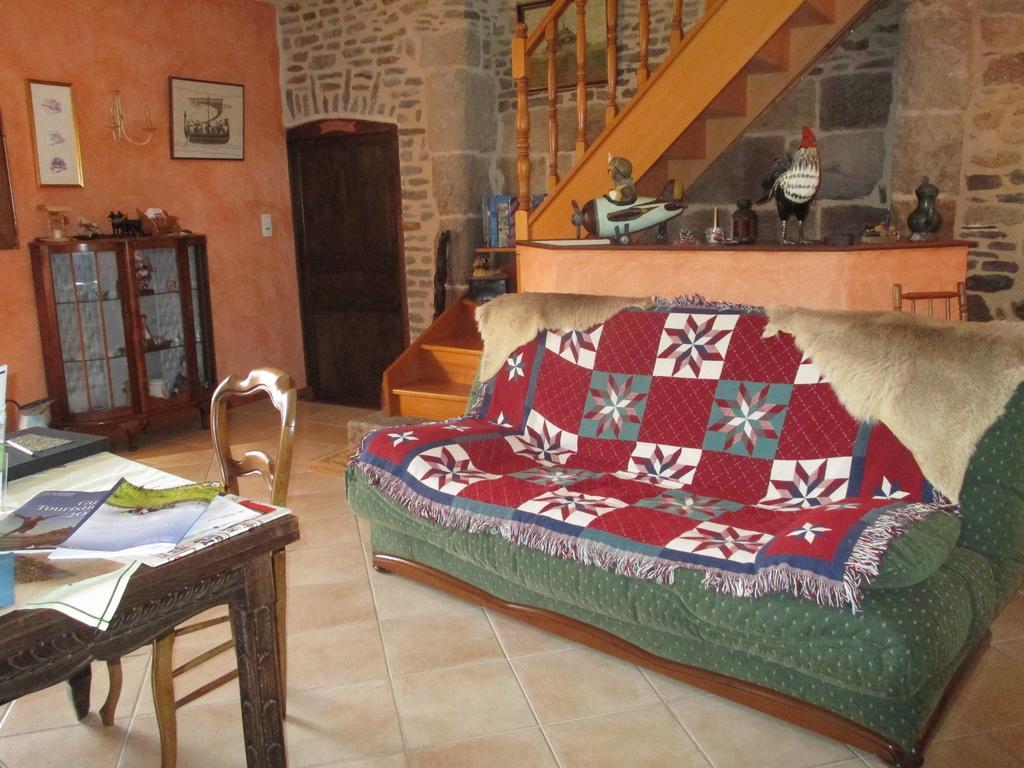 Les Sources Bed and Breakfast Poilley  Exterior foto